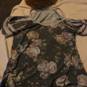 Maurice’s tank tee